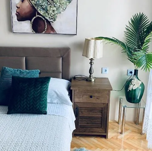 Norah بودغورا