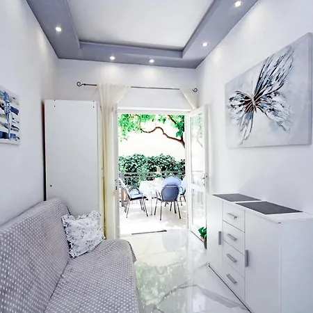 Norah Podgora (Split-Dalmatia)